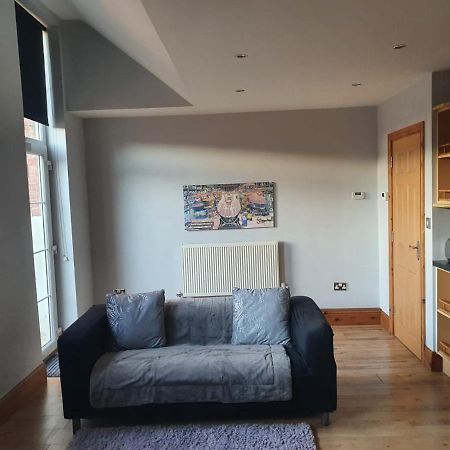 Spacious 2 Bed Appartment Next To Bae With Spa Bath Barrow-in-Furness Exterior photo